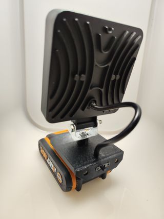 FOCO LED DE 136W PARA BATERÍAS WORX POWER SHARE