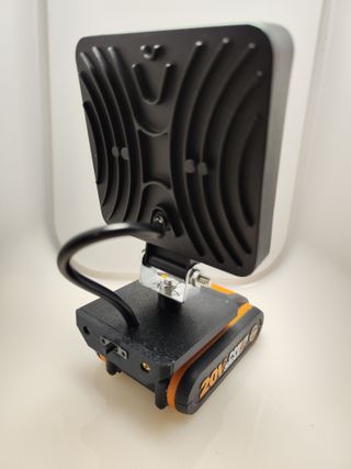 FOCO LED DE 136W PARA BATERÍAS WORX POWER SHARE