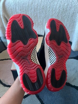 Jordan 11 Bred Playoffs Talla 41