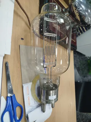 Lámpara Industrial 5000W 240V