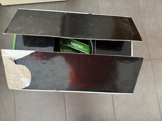 Aspiradora Habitex blanca y verde