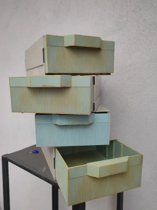 Cassettiera vintage in plastica