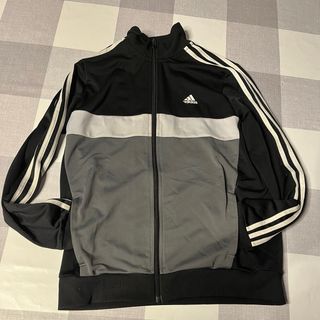 Conjunto chándal Adidas negro y gris