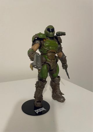 Figura Doom Slayer Neca (sin caja)