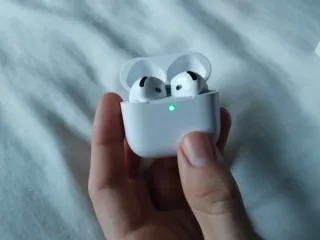Cascos Inalámbricos Apple Blancos