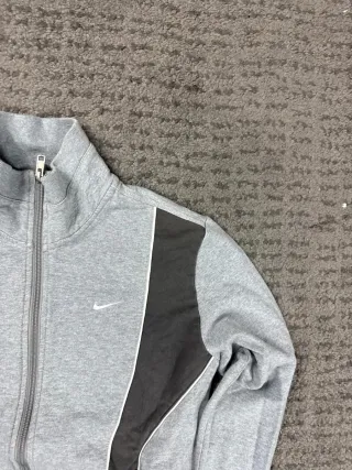 ¡¡OFERTA!! Talla M Chaqueta Nike Gris Vintage