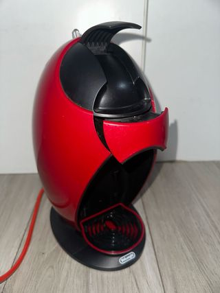 Cafetera Cápsulas DeLonghi Roja