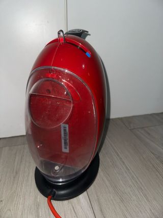 Cafetera Cápsulas DeLonghi Roja