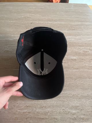 Gorra NY.