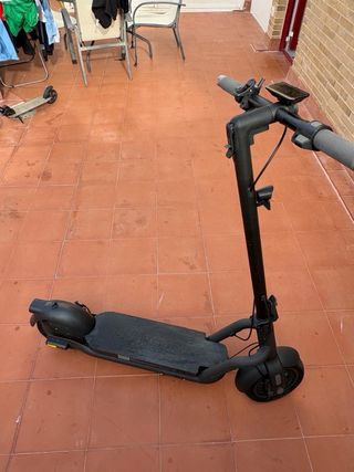 Patinete eléctrico NAVEE N65I como nuevo