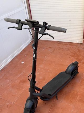 Patinete eléctrico NAVEE N65I como nuevo