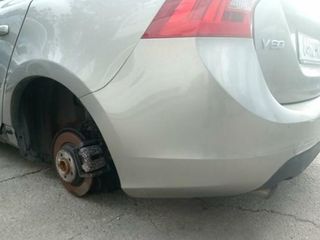 Volvo 137617 paragolpes trasero v60 familiar 1.6