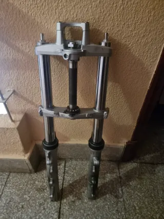 Horquilla Suzuki GSR600