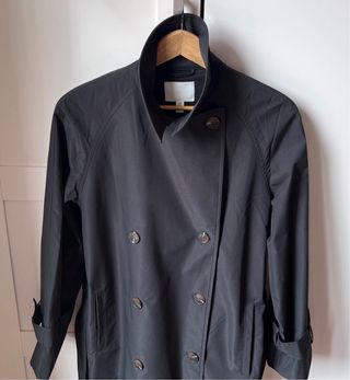 Gabardina negra doble abotonadura