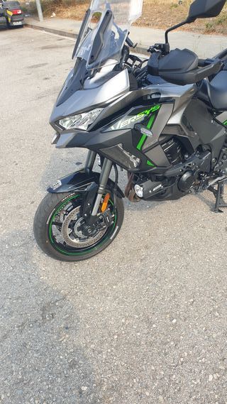 Kawasaki Versys 1100 SE Moto