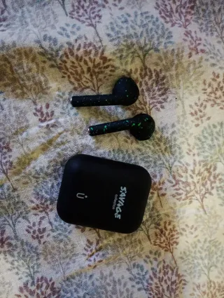 Auriculares Inalámbricos Savage Negros