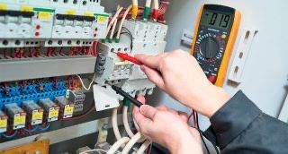 ELECTRICISTAS PROFESIONALES – JSTOHENARES