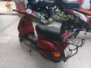 Vespa Cosa 200 Automática