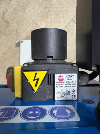 Lijadora de cinta para metal