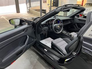 Porsche 911 Targa Edition 50 Years Porsche Design 353 kW (480 CV)