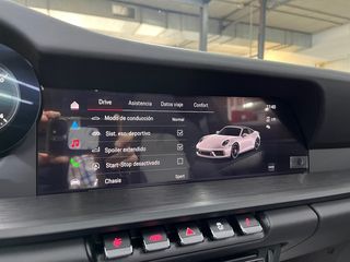 Porsche 911 Targa Edition 50 Years Porsche Design 353 kW (480 CV)