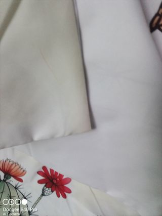 Lote fundas, alfombra, cartel