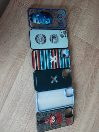 Carcasas iPhone 15 (Varias)
