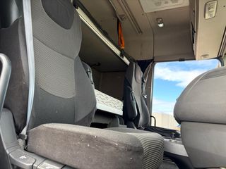 TRACTORA DAF XF460 AÑO 2014 €6 AUTOMATICO INTARDER