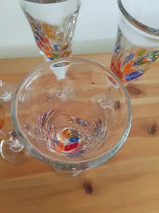 Conjunto de 5 copas de cristal decoradas