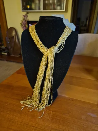 Collar Cristal Checo Abierto Dorado