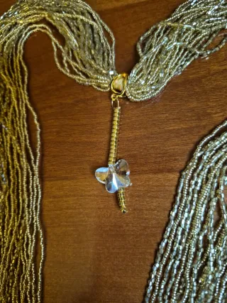 Collar Cristal Checo Abierto Dorado