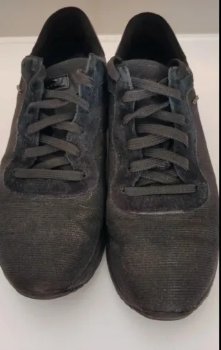 Scarpe donna Geox nere con lacci,plantare estraibi