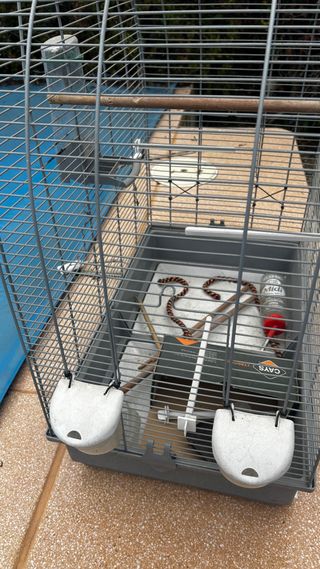 Jaula grande para pájaros