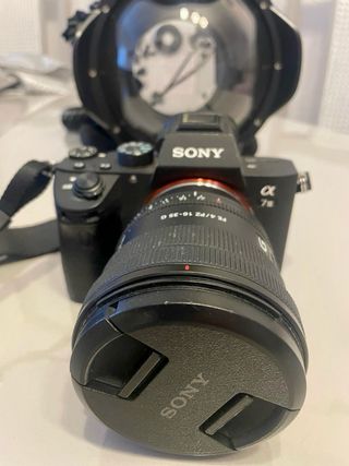 Camara Sony A7 III, carcasa Seafrogs, Cúpula y más
