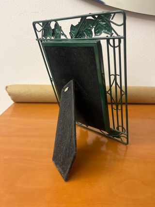 Molduras de Ferro Verde com Folhas