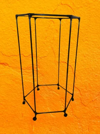 Appendiabiti esagonale metallo nero stand rack ape