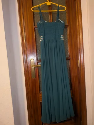 Vestido largo invitada boda verde
