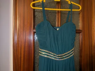 Vestido largo invitada boda verde