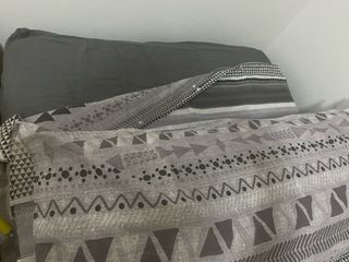 Funda nórdica gris y blanca