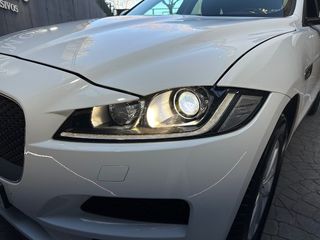 Jaguar F-PACE 2.0L i4D Prestige AWD Auto 132 kW (180 CV)