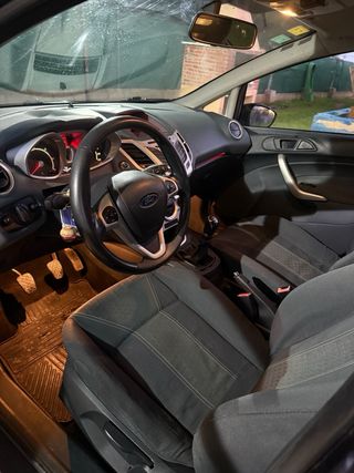 Ford Fiesta 1.6 90cv titanium