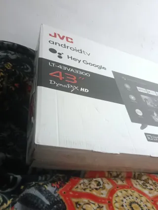 Televisor Smart TV negro