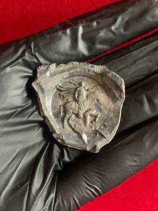 Sello antiguo de plomo réplica