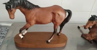 Pareja de caballos Beswick porcelana inglesa