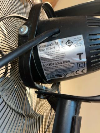 Ventilador de pie articulado