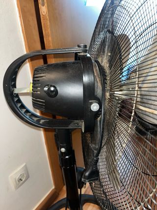 Ventilador de pie articulado