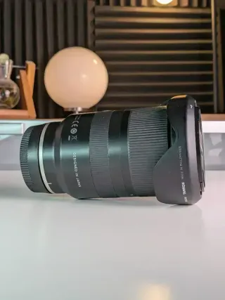 Tamron 28-75mm f/2.8  Sony E