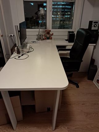 Mesa despacho en L blanca (2m + 1.73m) + silla