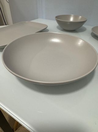 Vajilla IKEA Gris Claro