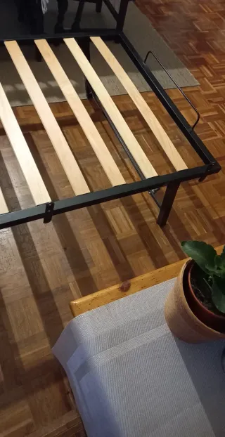 Somier con patas metálico y de madera de 90x190cm